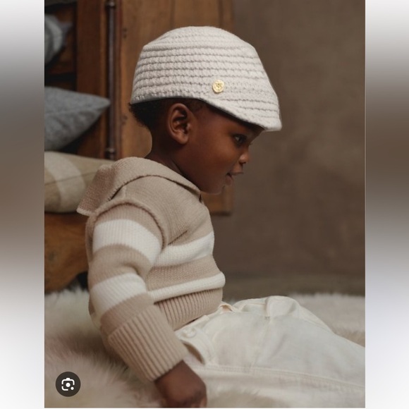 Adorable Banana Republic ivory infant sailor hat, 0-6 Months, like new - Picture 1 of 3